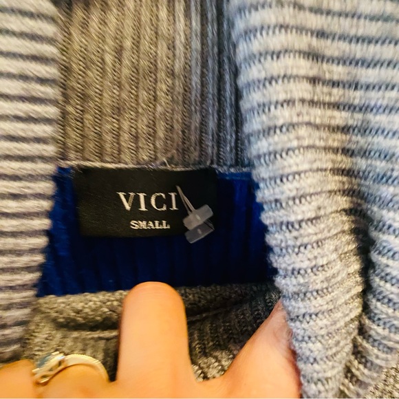 Vici Sweater Womens Colorblock Relaxed Fit Turtleneck Cable Knit Small Cozy Soft - Picture 3 of 4